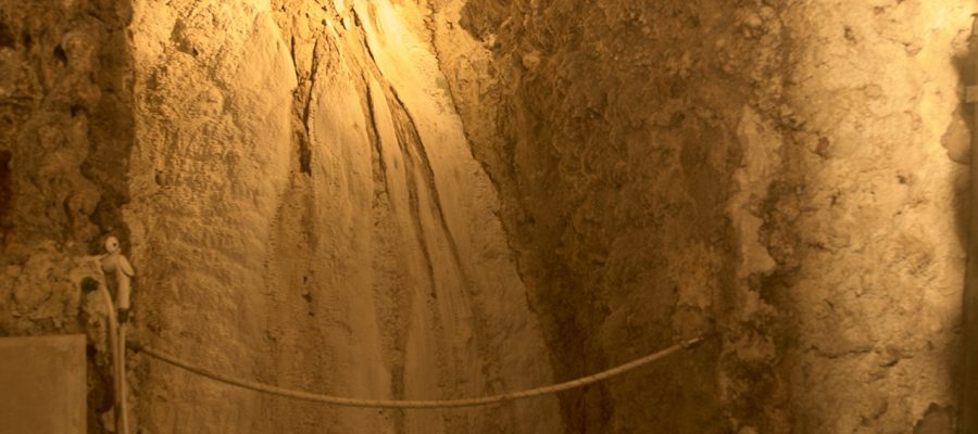 Terme dei Papi grotto